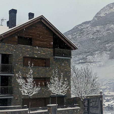 Pleta Del Mon Apartman Benasque Kültér fotó